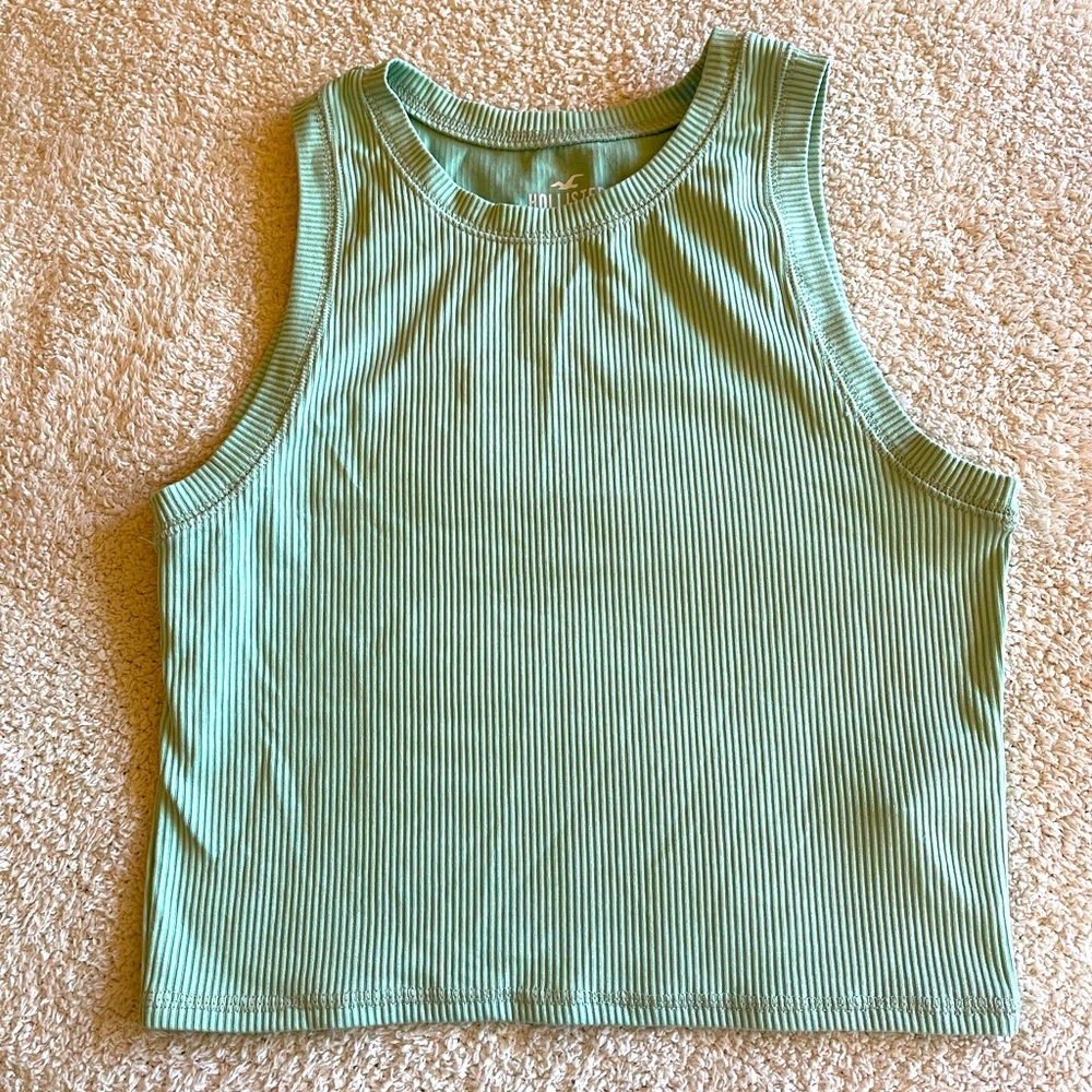 Hollister NWOT Ribbed Crop Tank